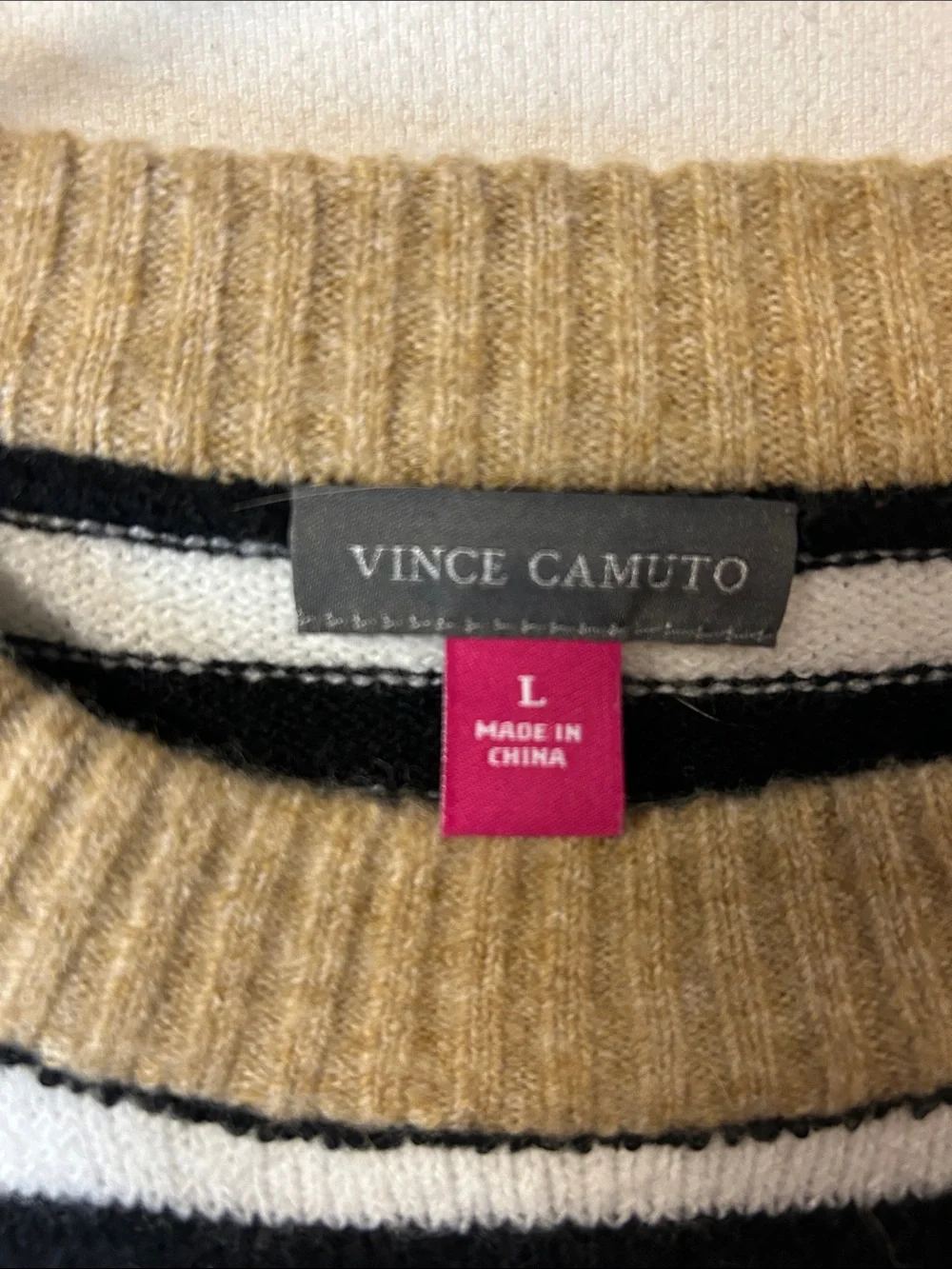 Vince Camuto Women's Sweater - Black & White Tan Trim Size L